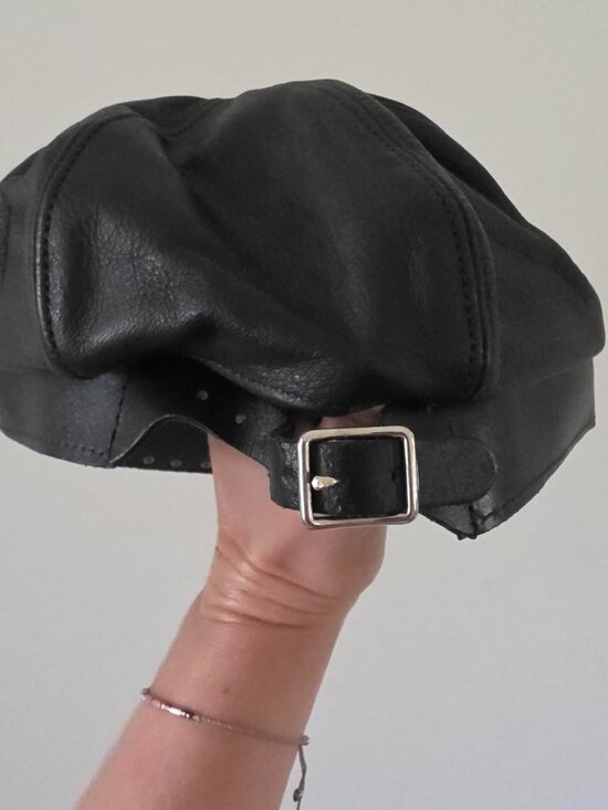 1970s Vintage Harley-Davidson leather biker cap – authentic and rare. main image 2